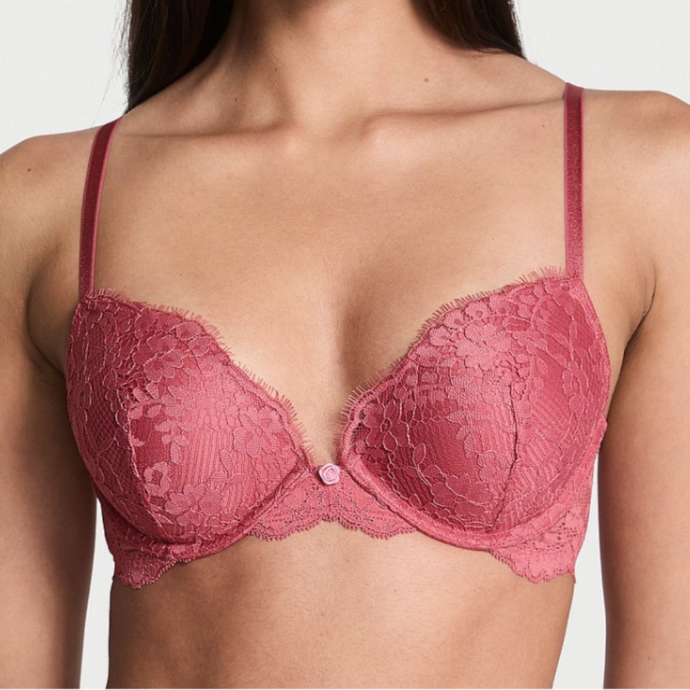 Victoria's Secret Rose Lace Underwire Bra